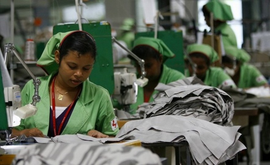 SRI LANKA GARMENT WORKERS STAND UP FOR THEIR RIGHTS